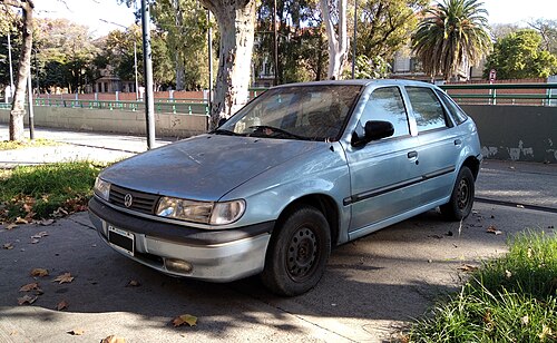 Volkswagen Pointer GLi 1.8
