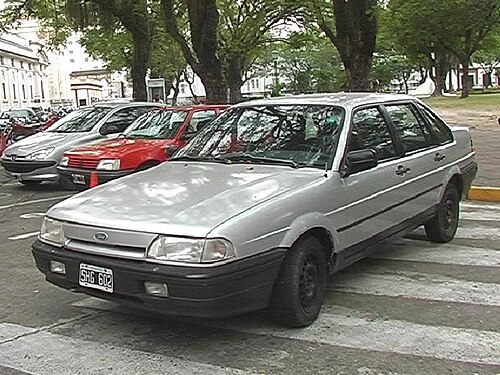 Ford Versailles Ghia 2.0